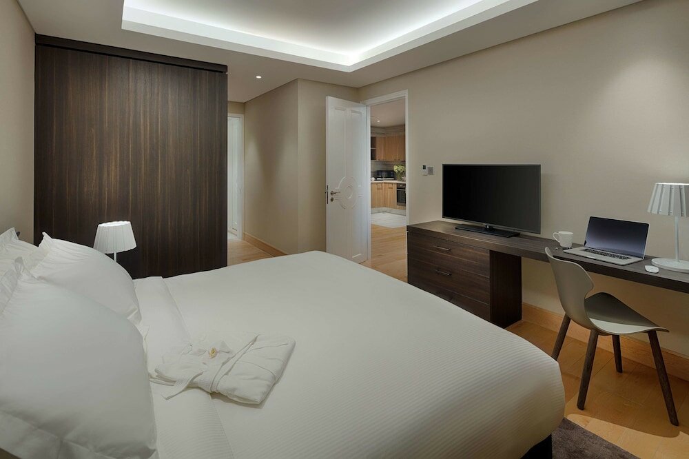 Фото Sherwood Suites