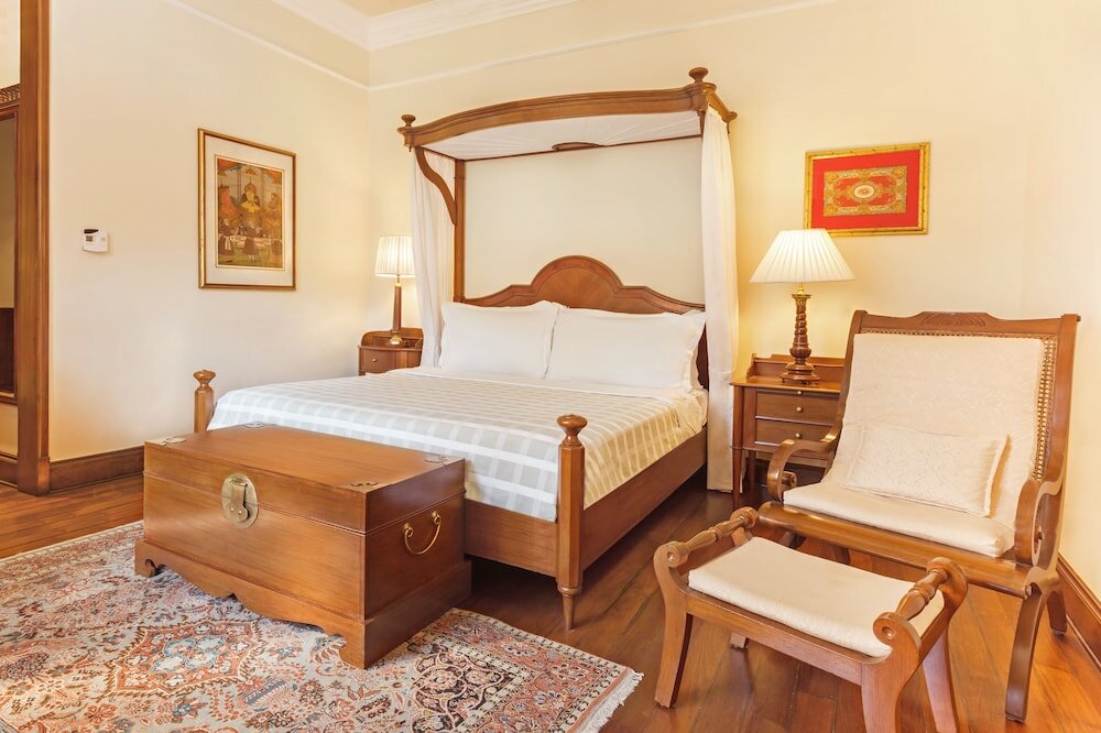 Фото The Oberoi Grand, Kolkata