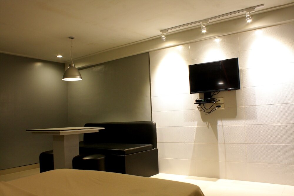 Фото New Winston Hotel