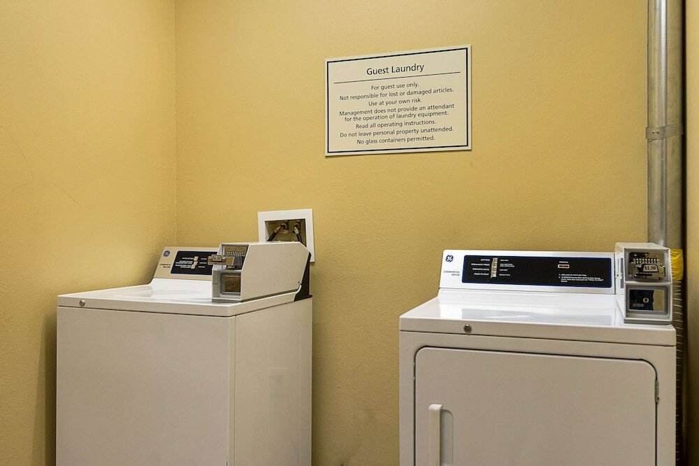 Фото Econo Lodge Inn & Suites Little Rock Sw