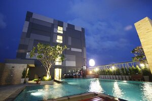 Memo Suite Pattaya (Chon Buri, Pattaya, Soi Kho Pai 4), hotel