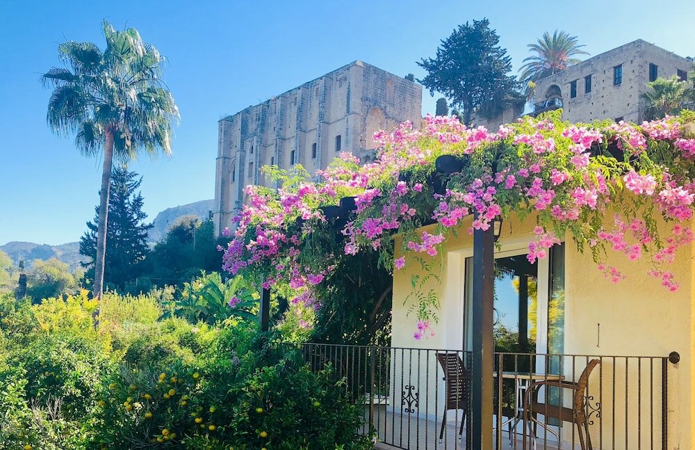 Фото Bellapais Gardens