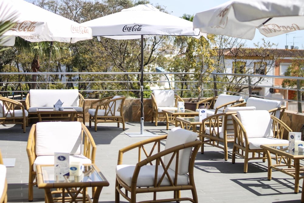 Фото Lb Lebrija Hotel