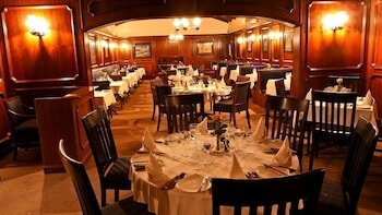 Фото Hotel Numbi and Garden Suites