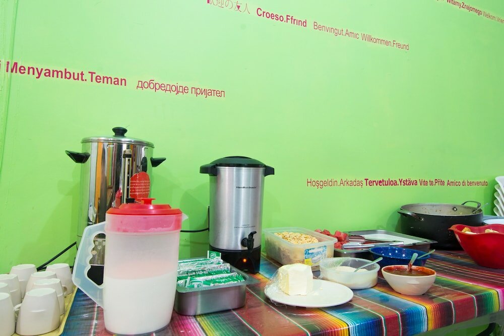 Фото Hostal Amigo