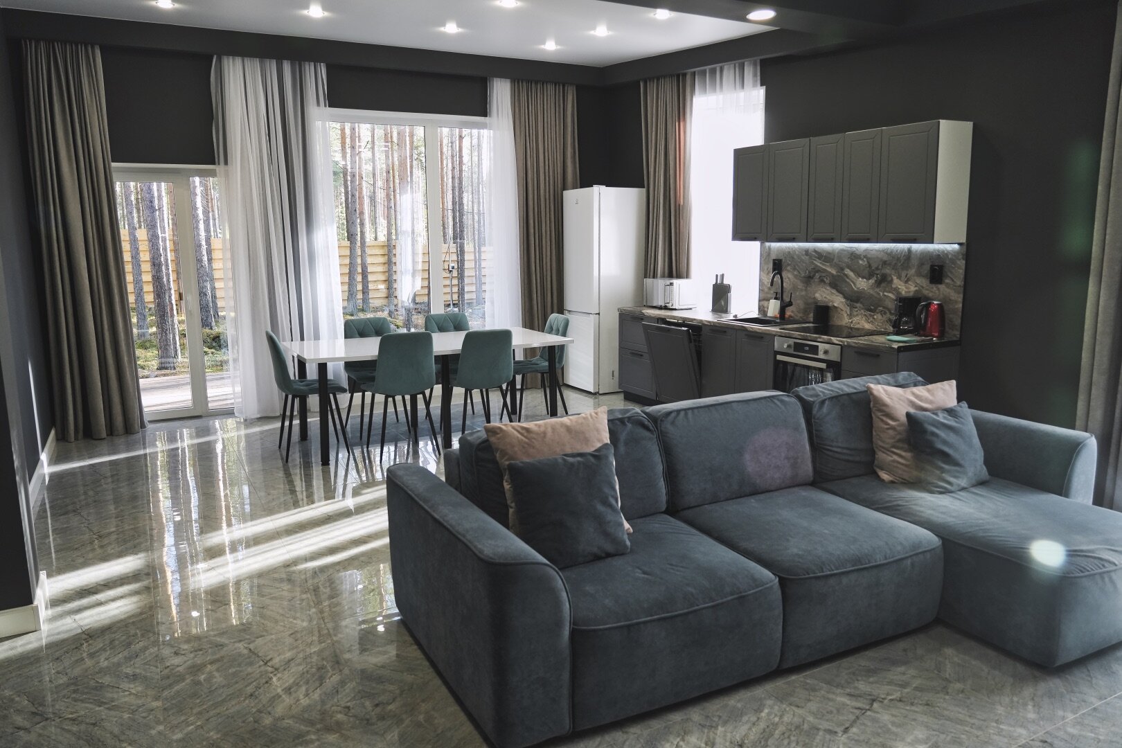 Фото отеля 3