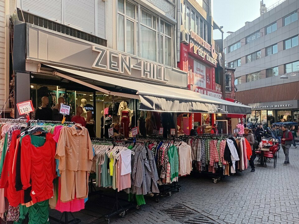 Clothing store Zen Hill, Istanbul, photo