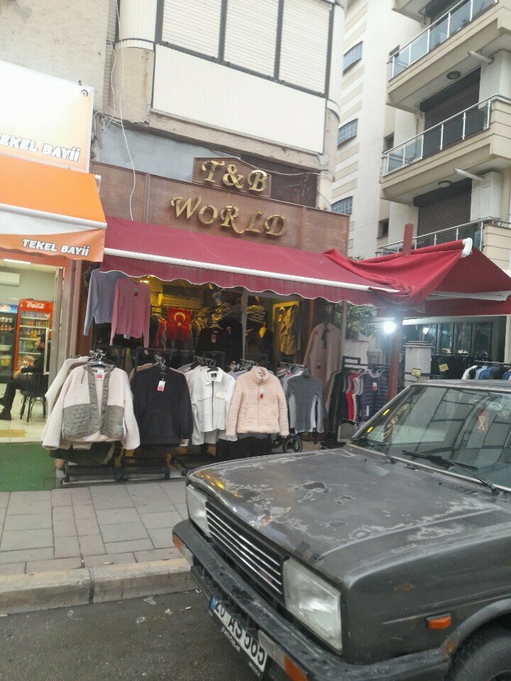 Clothing store T & B World, Izmir, photo