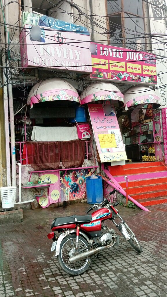 Department store Lovely Jose corner, Lahore, photo