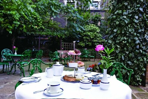 Гостиница Grange Blooms Hotel в Лондоне