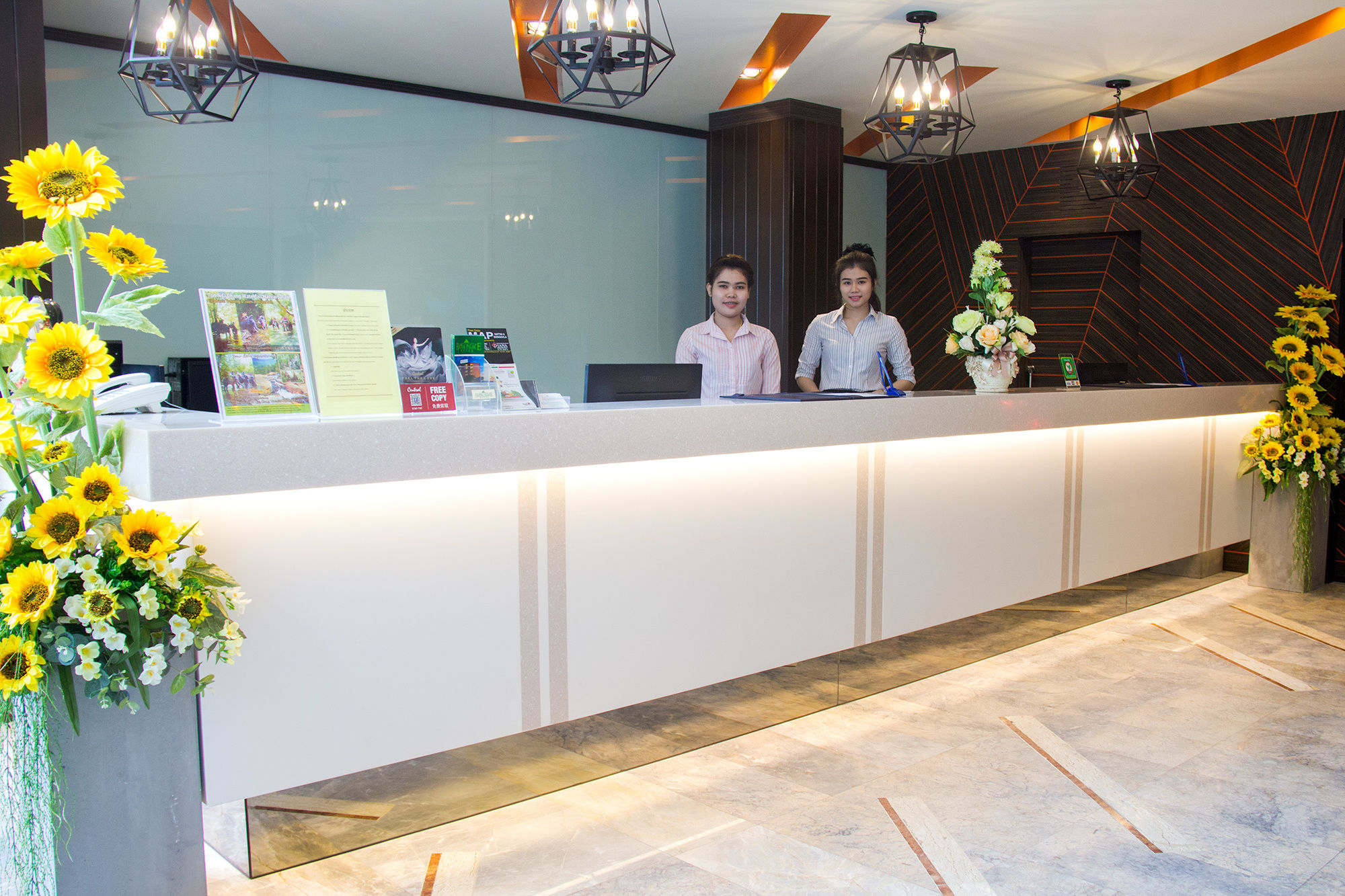 Фото Friendlytel Hotel