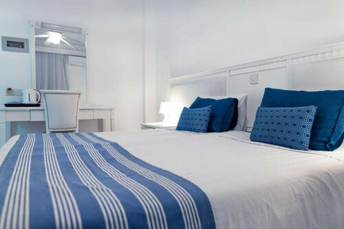 Гостиница Nereus Hotel в Пафосе