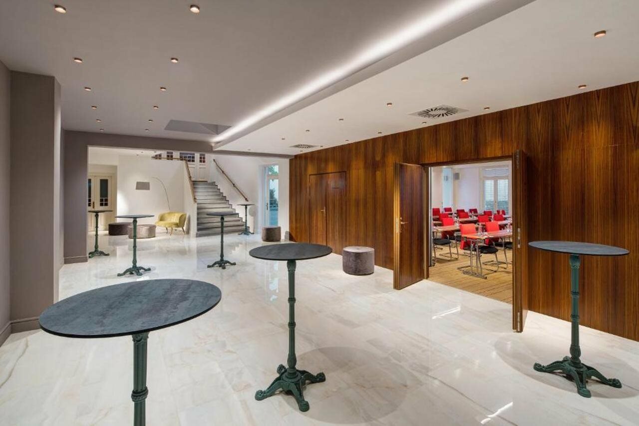 Фото Mamaison Hotel Riverside Prague