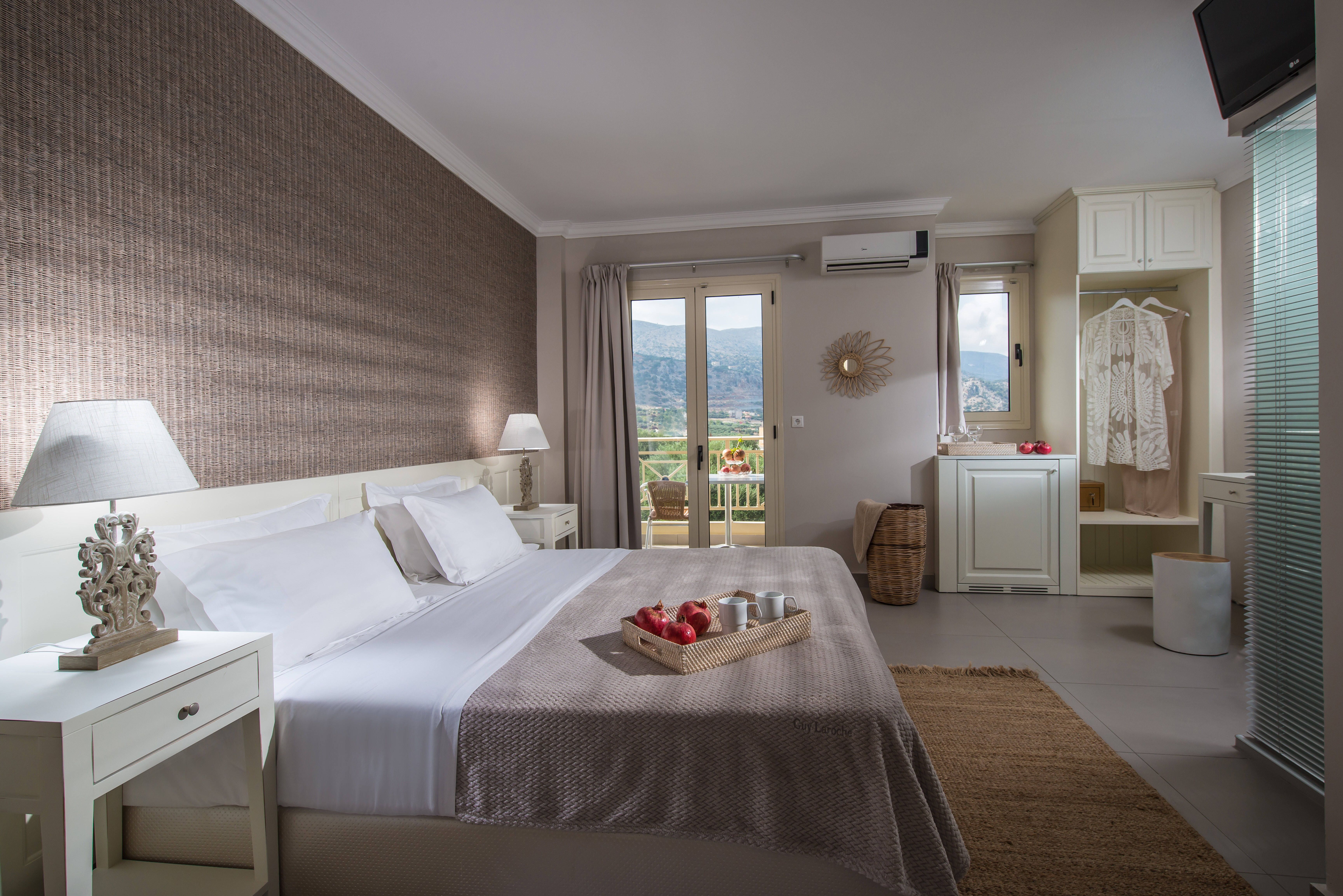 Фото Notos Heights Hotel & Suites