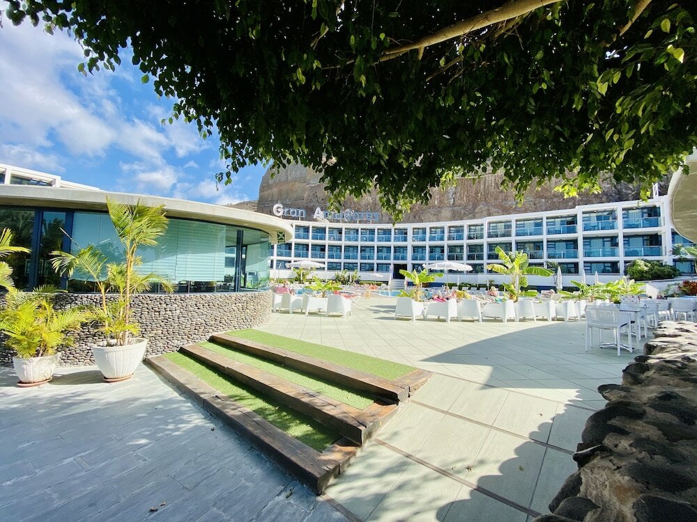 Фото Apartamentos Gran Amadores