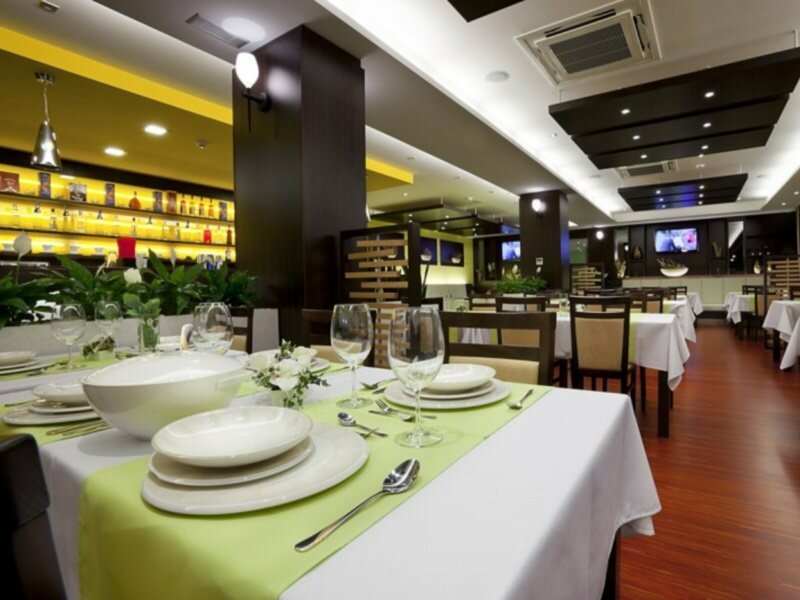 Фото Hotel Viktor