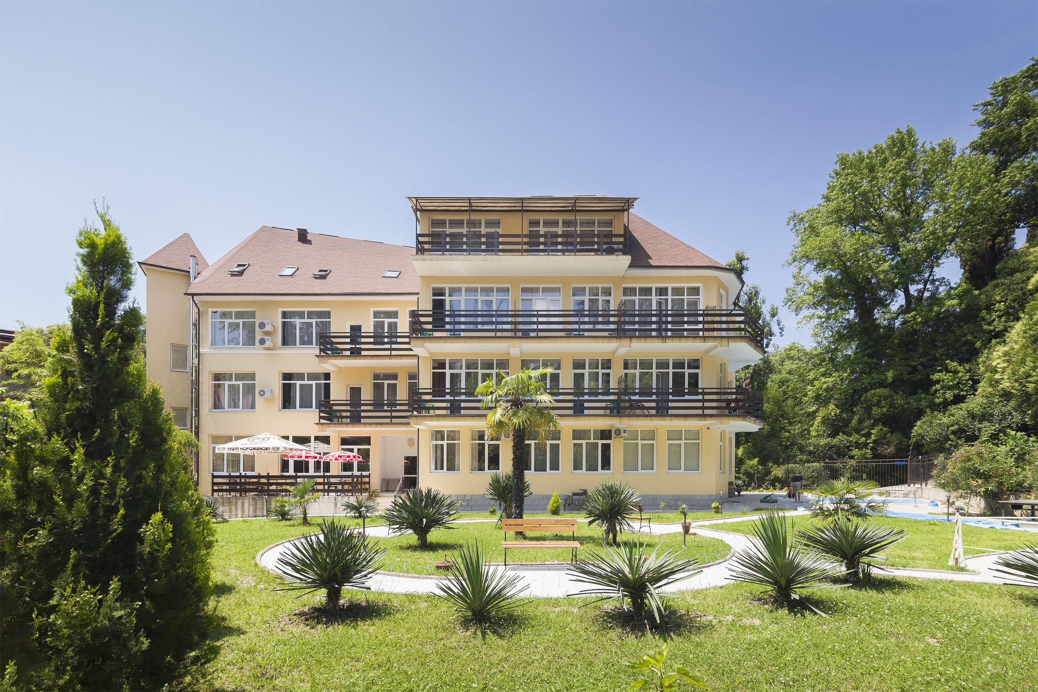 Фото отеля 1