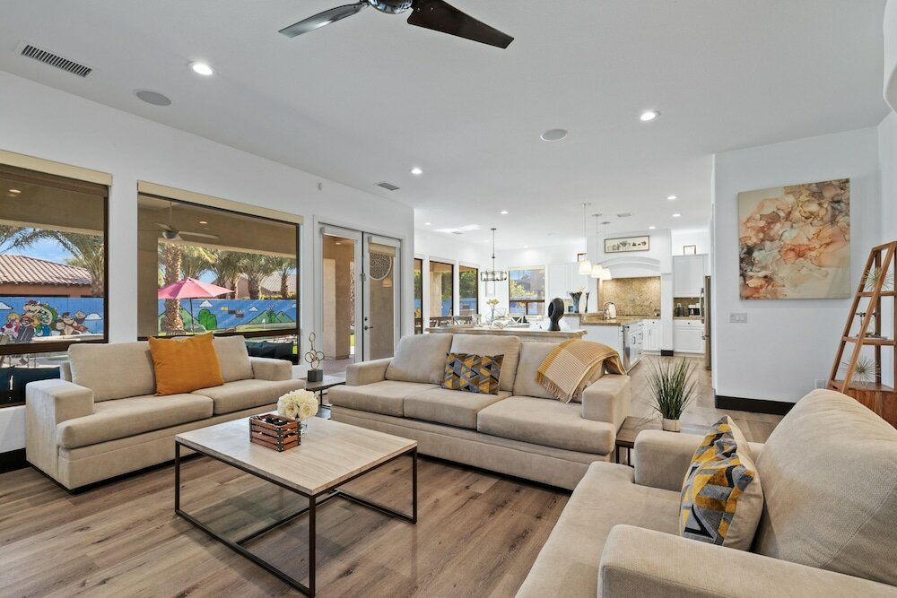 Фото Super Mario Hideout Desert Dream