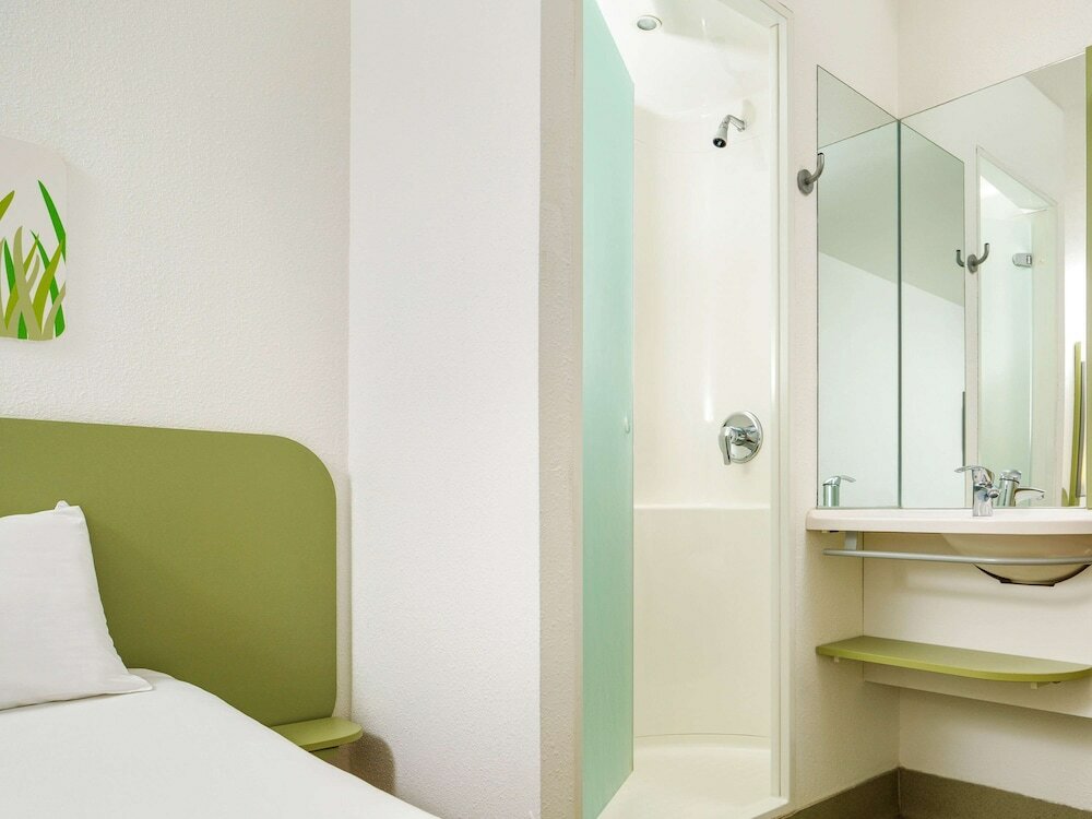 Фото Ibis budget Cardiff Centre