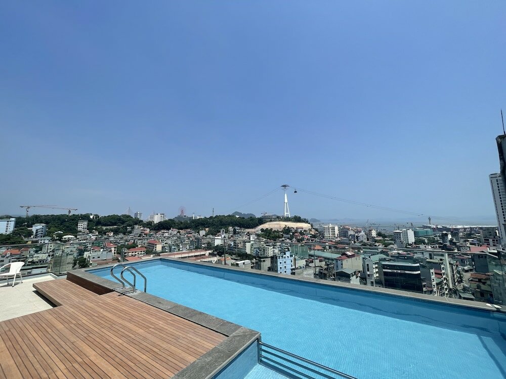 Фото The Light Hotel