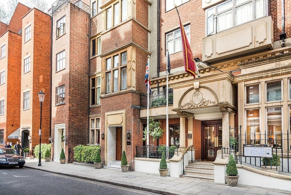 Фото The Capital Hotel Apartments & Townhouse