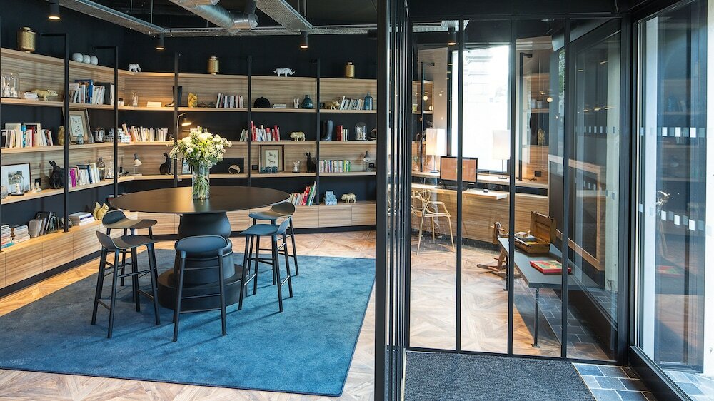 Фото Ibis Styles Laval Centre Gare