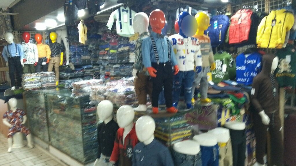 Clothing store Atta Sale House, Karachi, photo