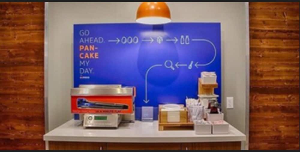 Фото Holiday Inn Express Minneapolis West Plymouth, an Ihg Hotel