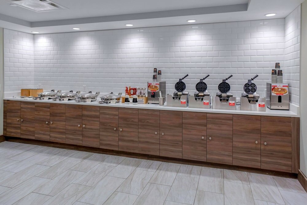 Фото TownePlace Suites by Marriott Dallas Downtown