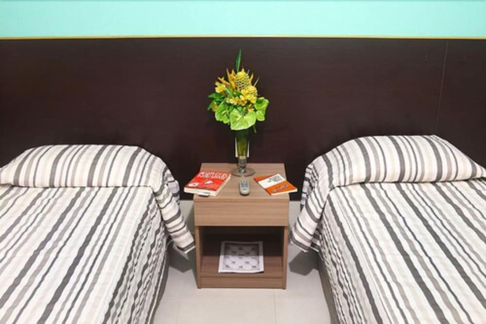 Фото Monte Serrat Hotel