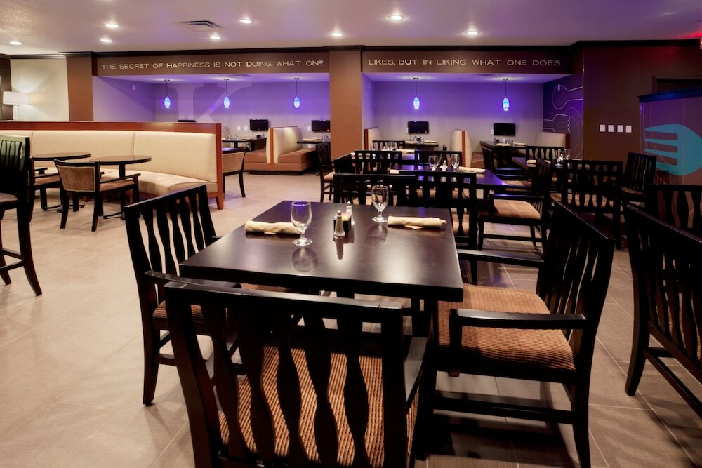 Фото Holiday Inn San Antonio N - Stone Oak Area, an Ihg Hotel