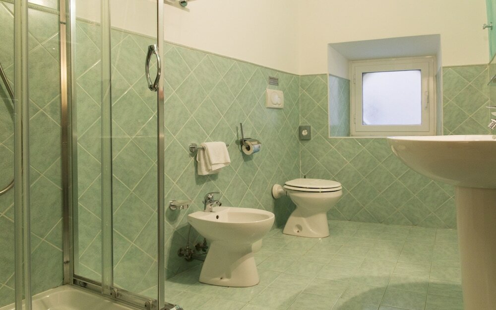 Фото Inn Rome Rooms & Suites