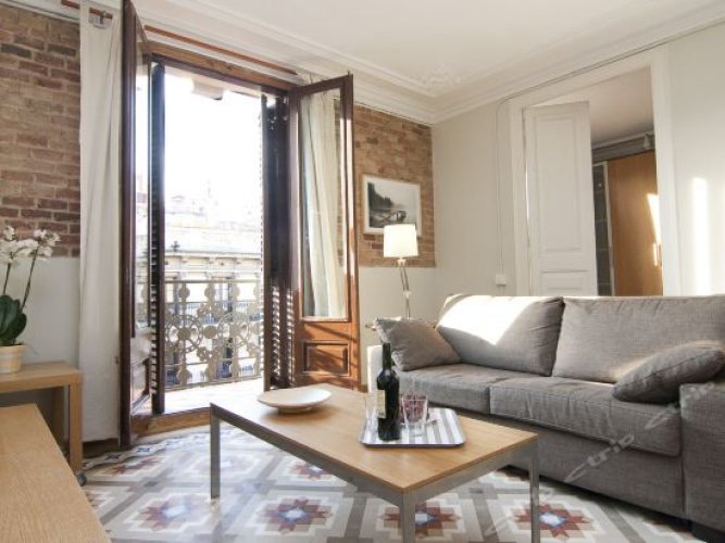 Фото Fuster Apartments by Aspasios