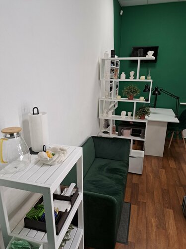 Достар бір-бірін жұлқылайды