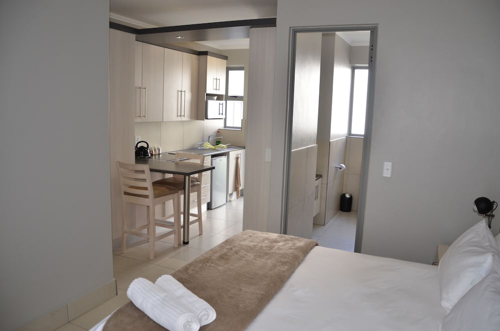 Фото Be Still Accommodation