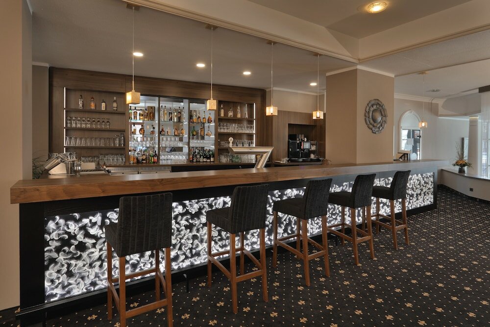 Фото Hotel Am Schloss Aurich Schlossresidenz