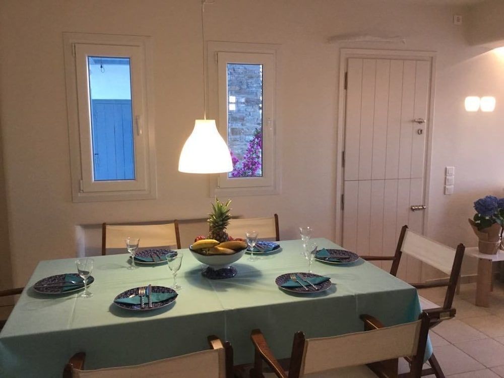 Фото Blue Azur Deluxe Villa