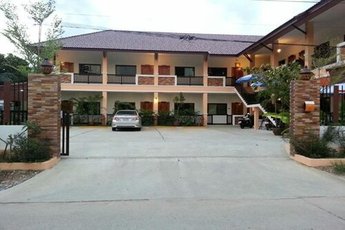Гостиница N-Joy Place в Сурине