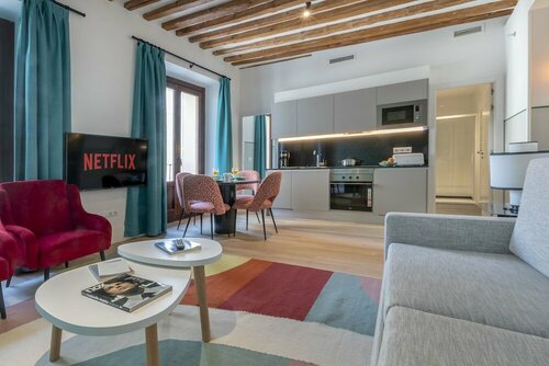 Гостиница Slow Suites Chueca в Мадриде
