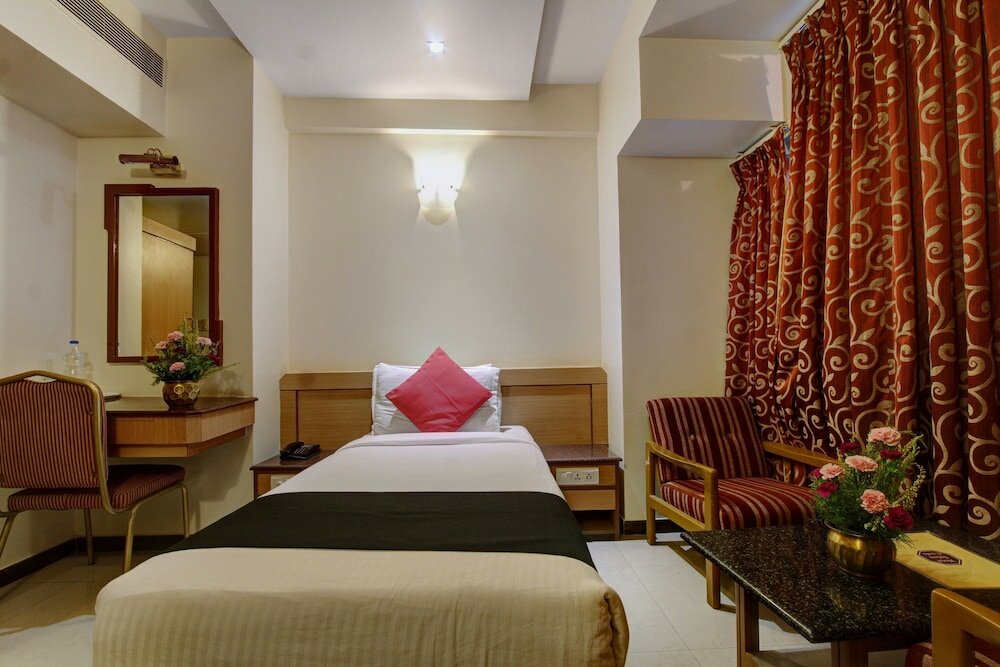 Фото Oyo 8169 Hotel Salem Castle