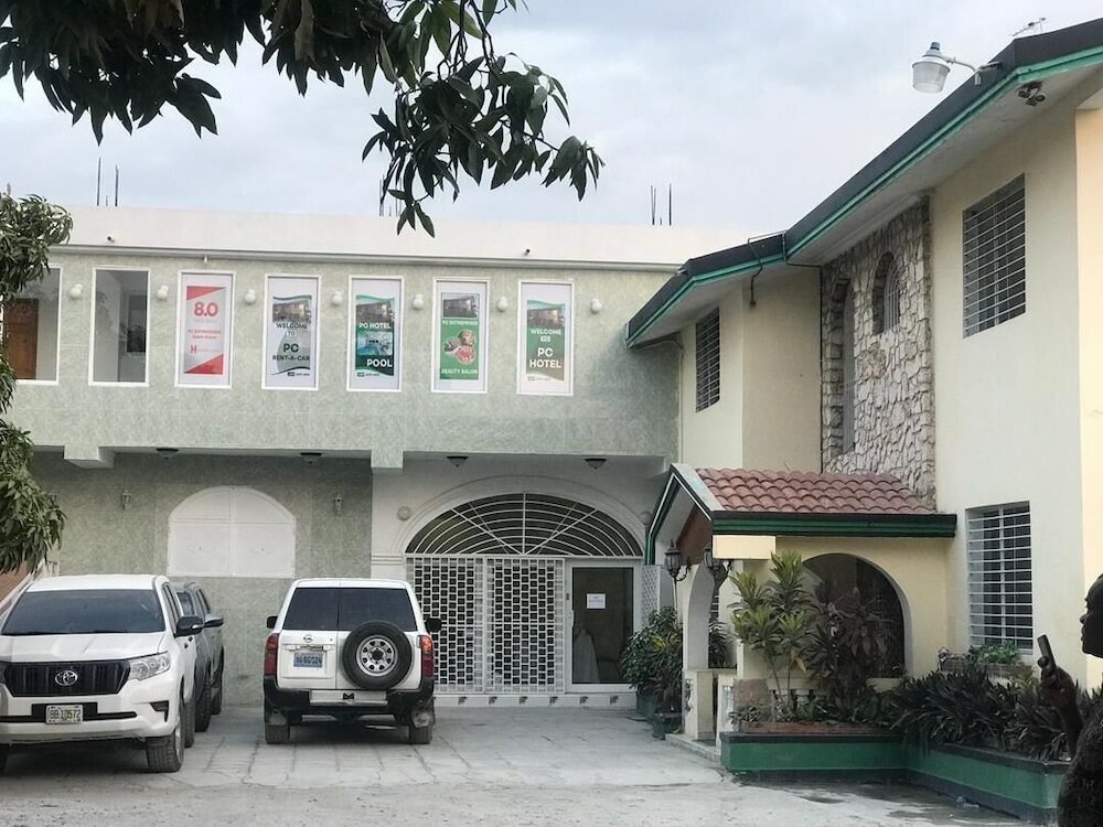 Фото отеля 1