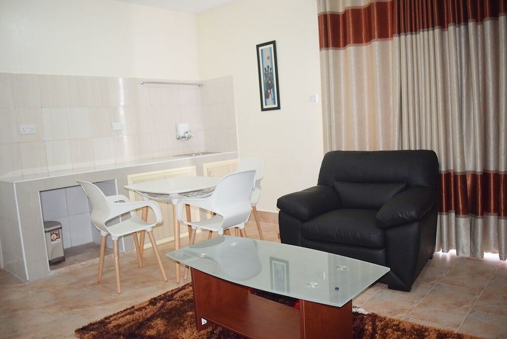 Фото Latitude 1 Serviced Suites