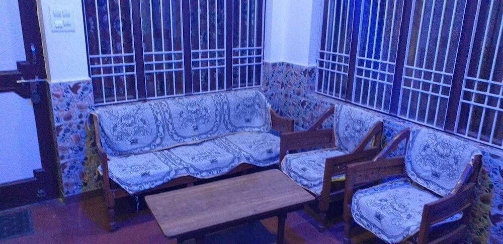 Фото Hotel Royal Taj