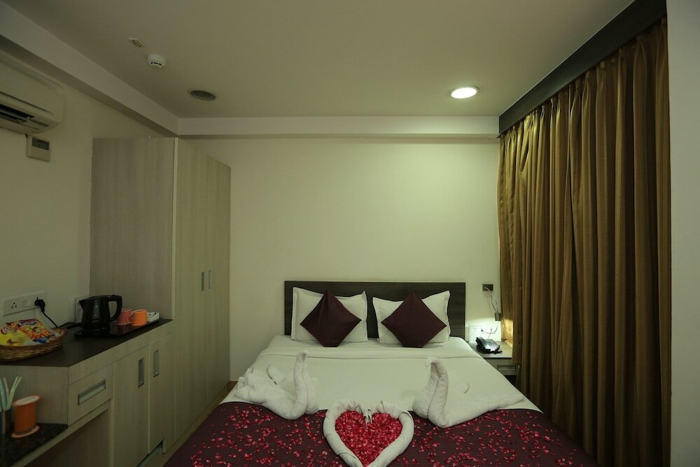 Фото Hyphen Business Hotel