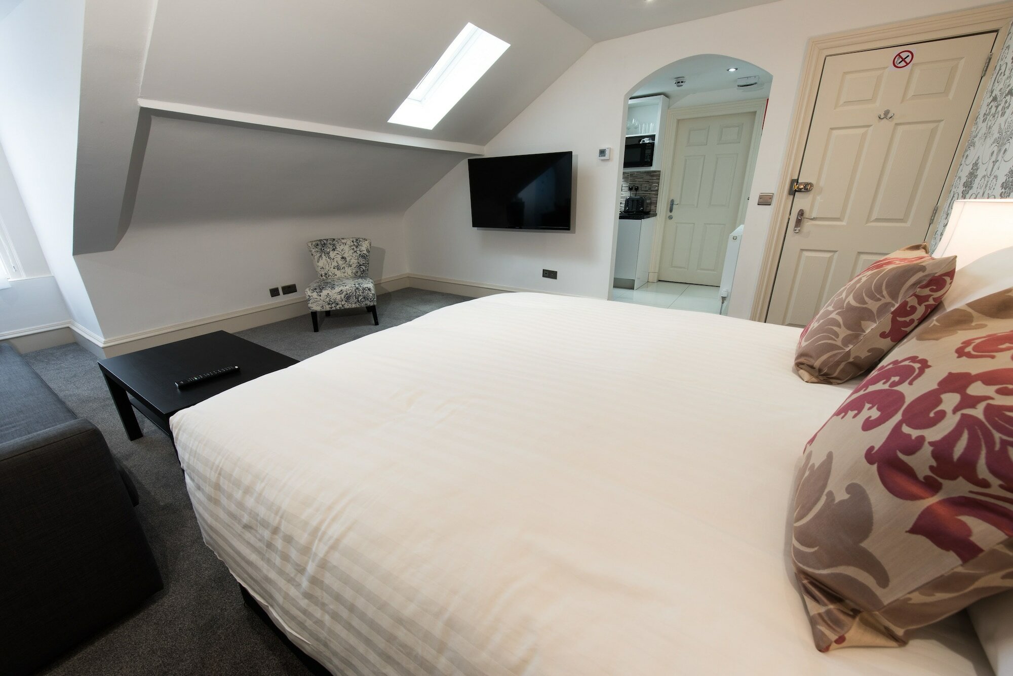 Фото Royal Princes Suites