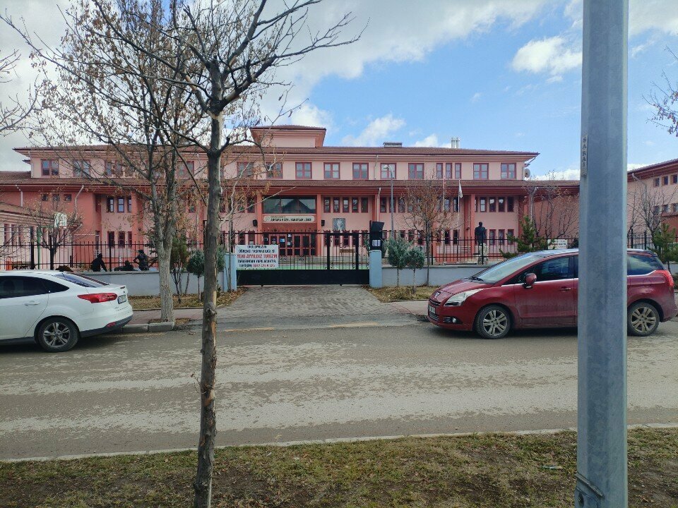 Lyceum Cankaya Guzel Sanatlar ve Spor Lisesi, Ankara, photo
