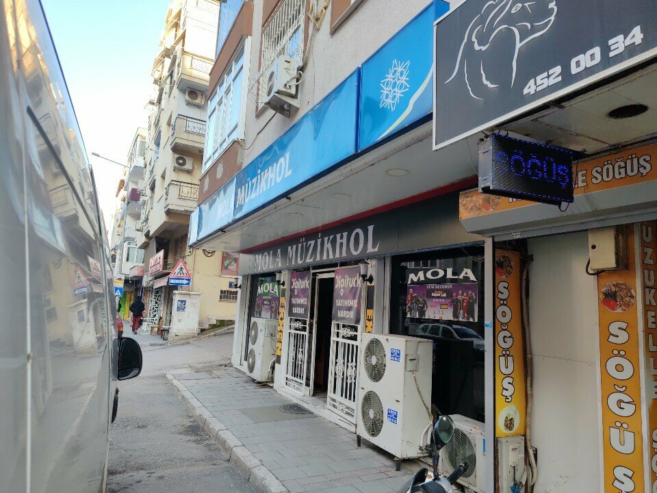 Bar, pub Mola Müzikhol, Izmir, photo