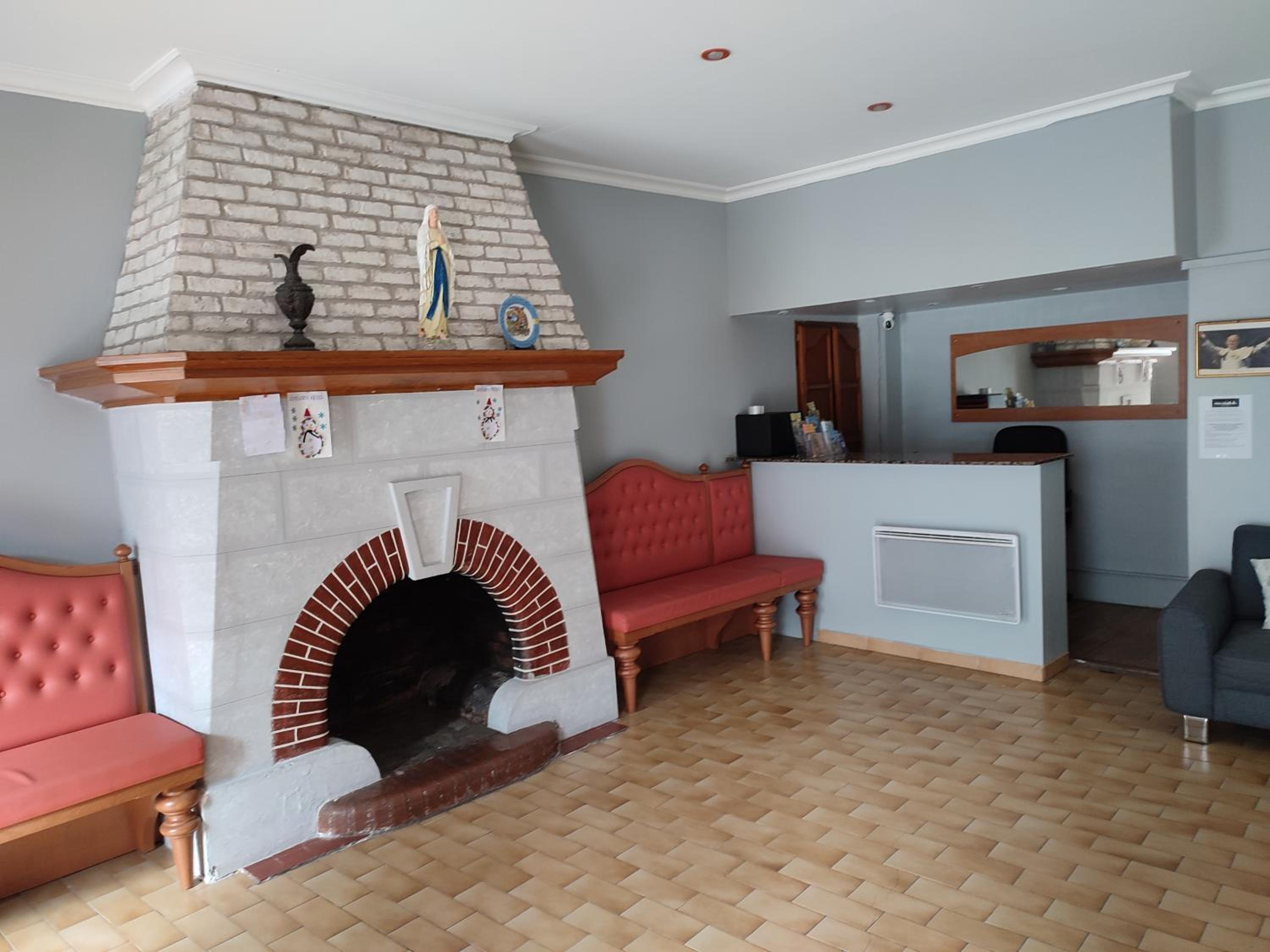 Фото Hotel du Commerce Et de Navarre