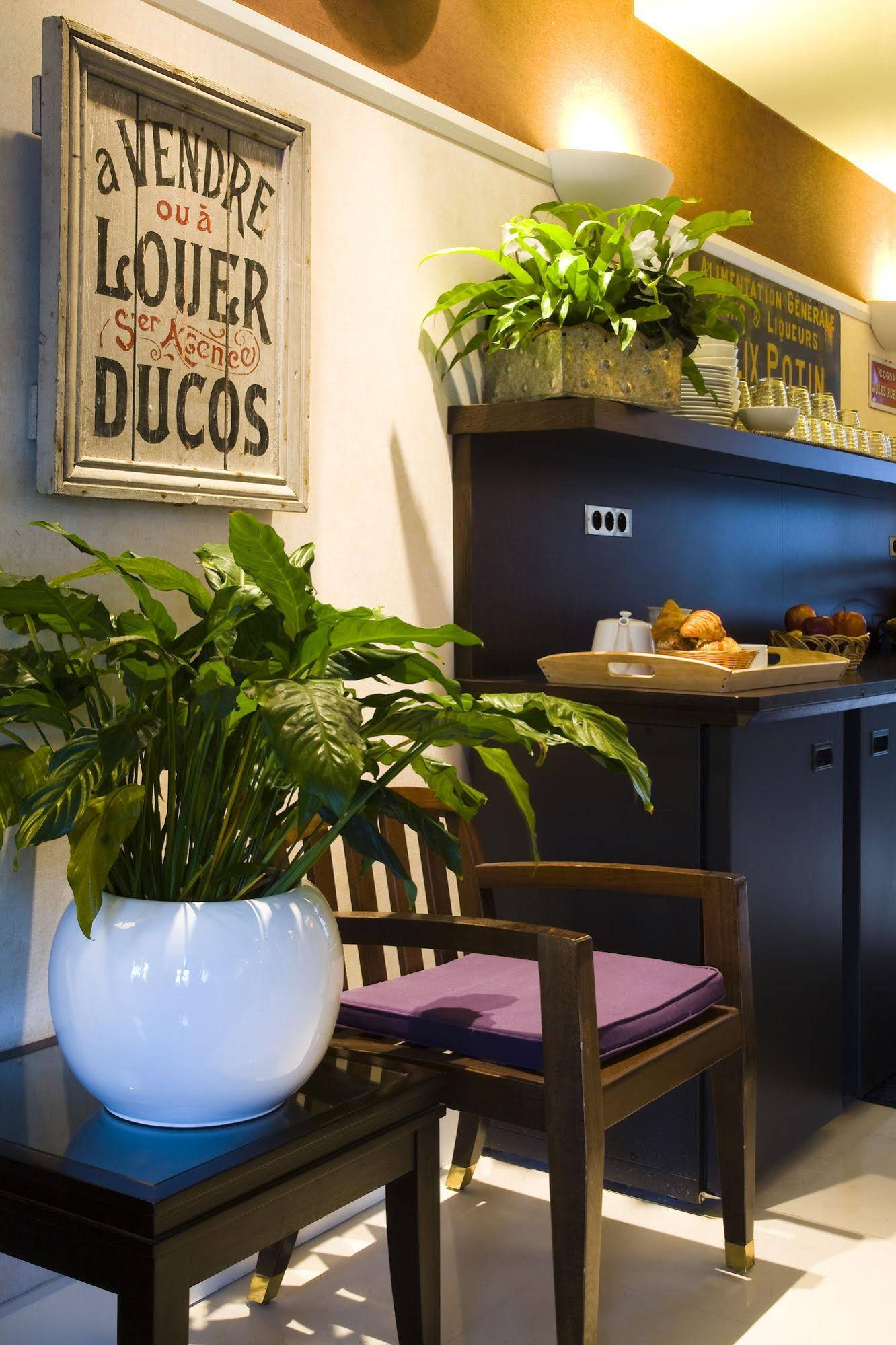 Фото Hotel de La Jatte