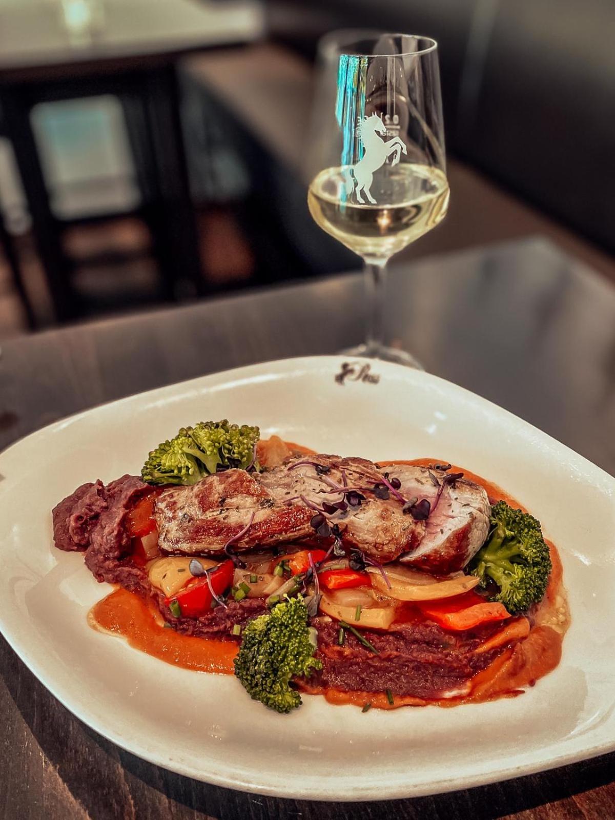 Фото 110200641883